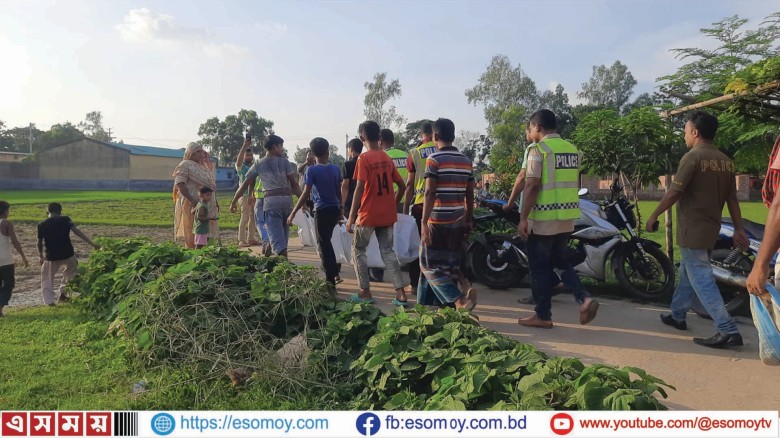 চোর সন্দেহে বাড়িতে আটকে রেখে হিলিতে একজনকে পিটিয়ে হত্যা।...