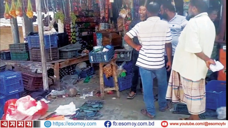 রাণীশংকৈলে ড্রাইভিং শিখতে গিয়ে দোকান ভাঙচুর; আহত-৪।...