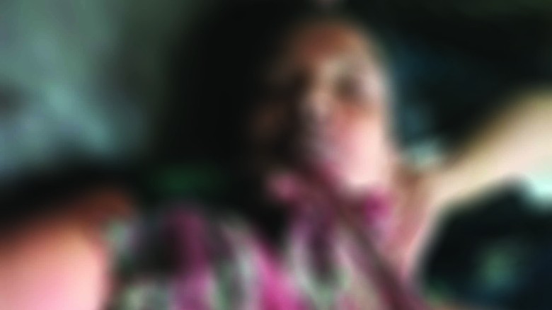 যশোরে বড় ভাইয়ের হাসুয়ার কোপে ছোট বোন নিহত।...