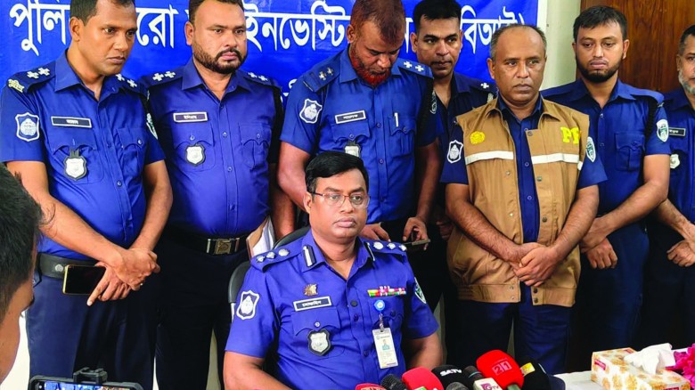 নরসিংদীর শিবপুর উপজেলা চেয়ারম্যান হারুন খান হত্যা মামলার আস