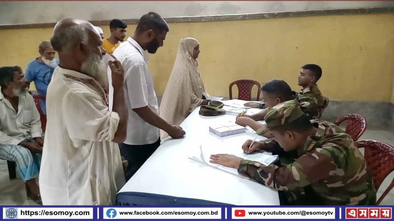 জয়পুরহাটে সেনাবাহিনীর বিনামূল্যে চিকিৎসা সেবা।...