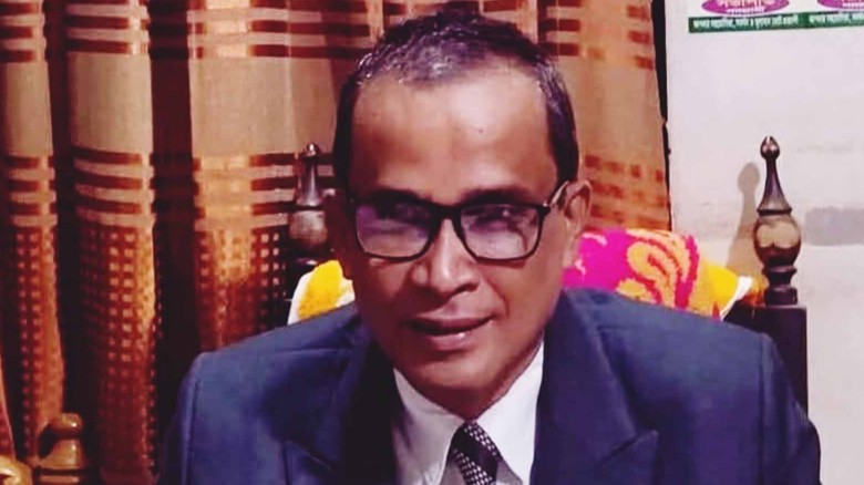 পটিয়ার এডভোকেট দীপক শীল এর মৃত্যুতে বিভিন্ন মহলের শোক।