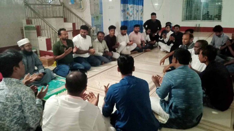 বেগম খালেদা জিয়ার ৮০তম জন্মদিনে নড়াগাতীতে আলোচনা সভা ও দোয়া মাহফিল।...