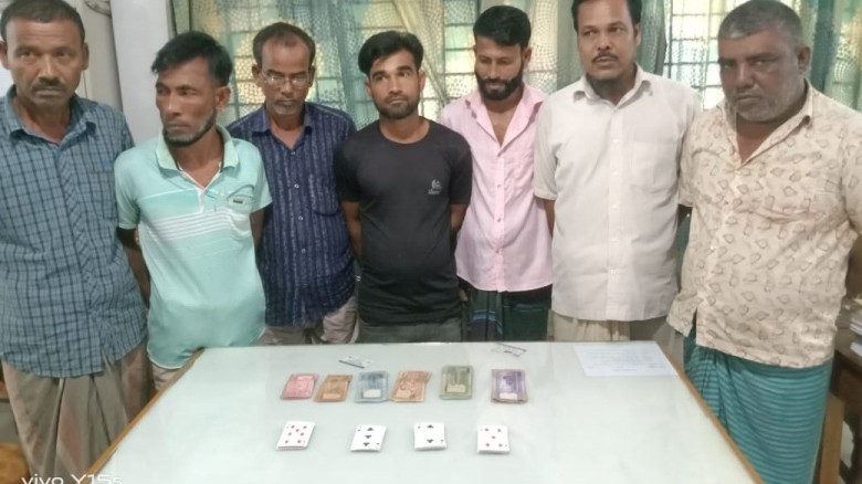 নাসির নগরে ৭ জুয়ারি গ্রেফতার।