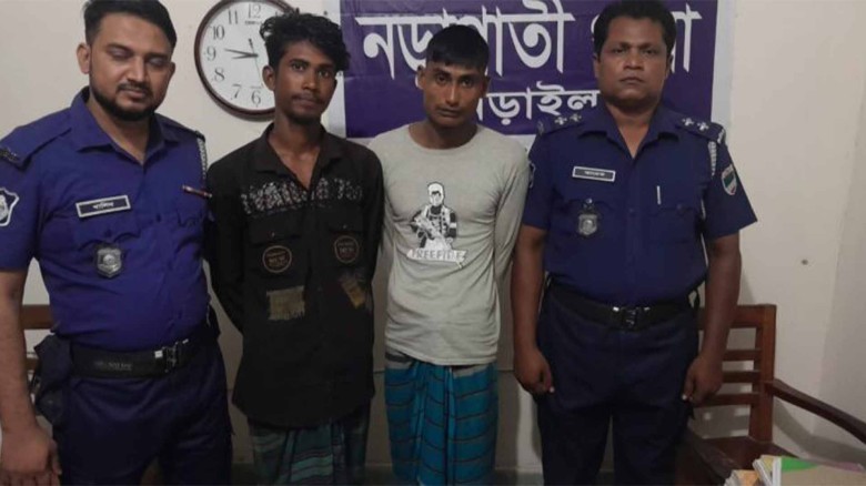 নড়াগাতীতে ইয়াবাসহ আটক ২