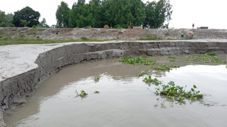 চিলমারীতে ব্রহ্মপুত্র নদের ভাঙন দেখা দিয়েছে, হুমকিতে বেরিবাঁ