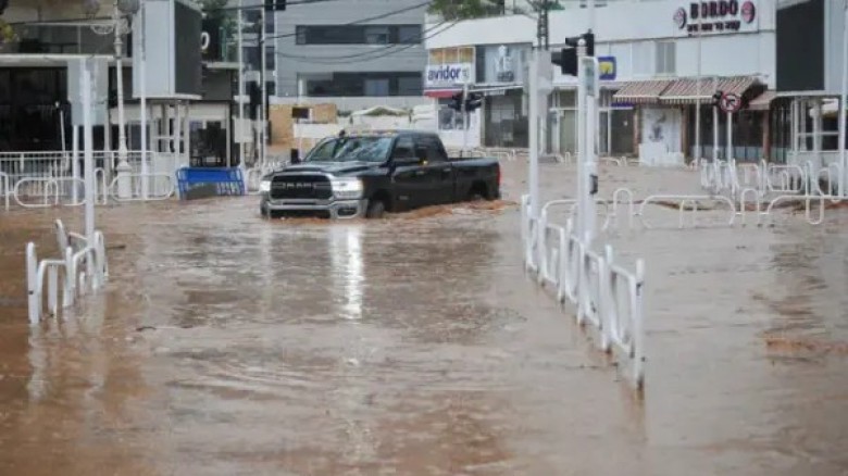 গত ৯৩ বছরের মধ্যে সবচেয়ে ভয়াবহ প্রাকৃতিক বিপর্যয়ের মুখে ইসরায়েল।...