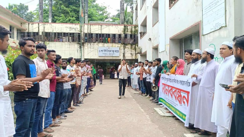 গলাচিপা উপজেলা স্বাস্থ্য কমপ্লেক্সের অনিয়ম বন্ধ ও সংস্কারের 