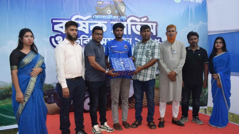 গাইবান্ধার পলাশবাড়ীতে সোনালীকা ডে উপলক্ষে আলোচনা সভা অনুষ্ঠি