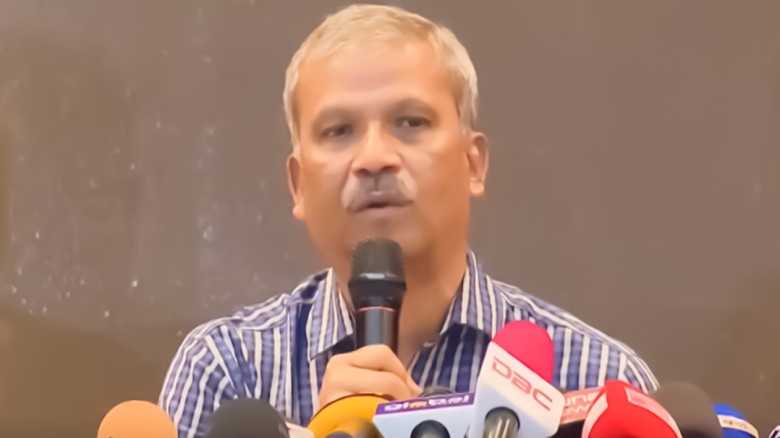 গণভোট নিয়ে দ্রুত সিদ্ধান্ত দেবেন প্রধান উপদেষ্টা : আসিফ নজরু