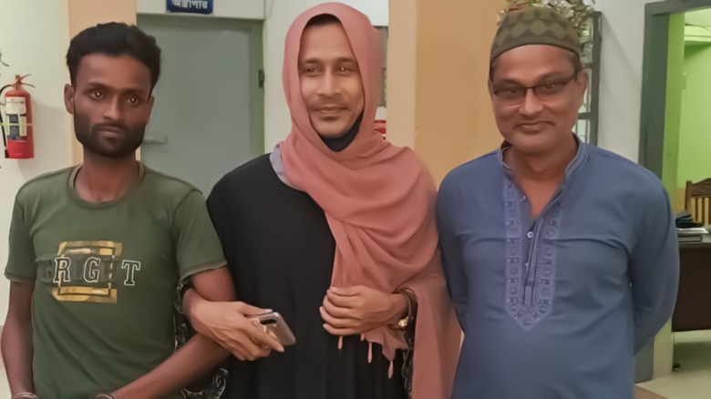 স্ত্রী সাজলেন এএসআই স্বামী কনস্টেবল, অতঃপর যা ঘটল।...