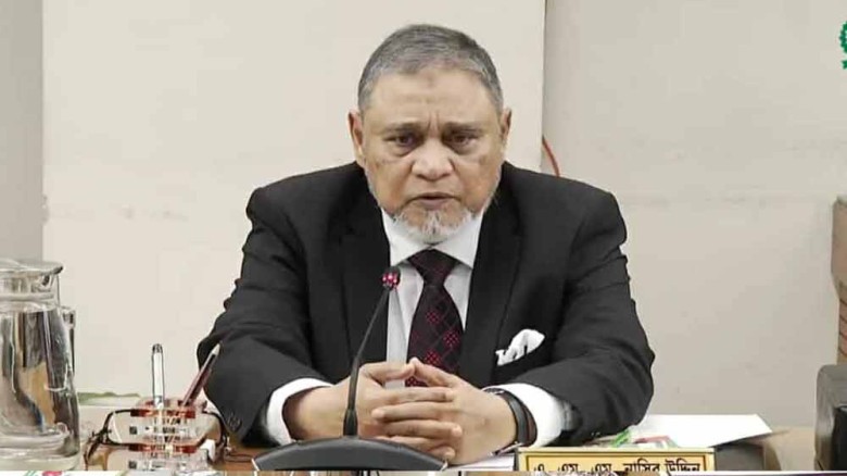 নির্বাচন সফলে আইন-শৃঙ্খলা বাহিনীর চেয়েও রাজনৈতিক দলগুলোর ভূ