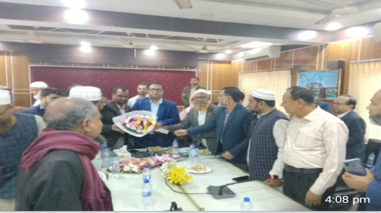 ফুলেল শুভেচ্ছায় নবাগত ইউএনওকে বরণ করল বাংলাদেশ শিক্ষক সমিতি,