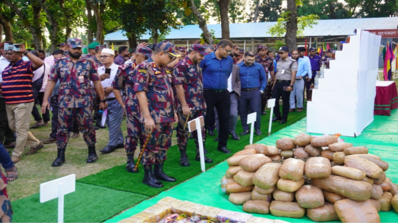 কুষ্টিয়ায় ৩১ কোটি ৩৪ লক্ষাধিক টাকা মূল্যের মাদকদ্রব্য ধ্বংস 