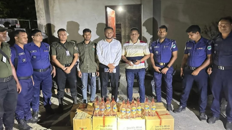 ভেড়ামারায় প্রশাসনের অভিযানে বিপুল পরিমাণ দেশীয় মদ উদ্ধার